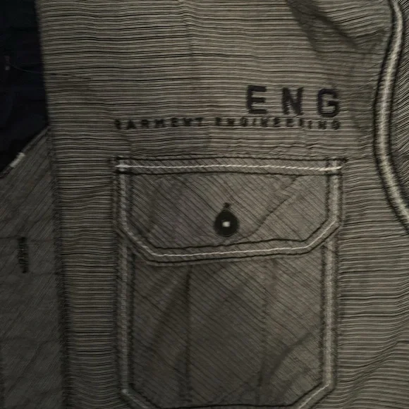 Shirt - Picture 2 of 4